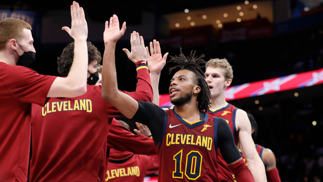 端也表现得 端也表现得