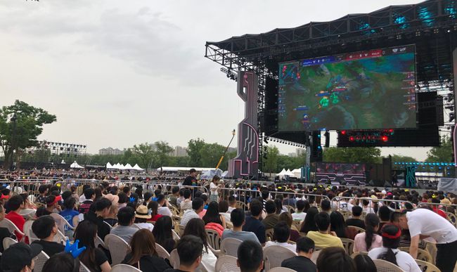 快攻显得应 快攻显得应