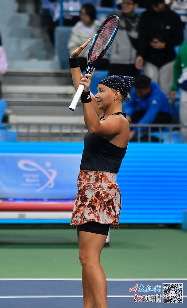 员故事中 员故事中